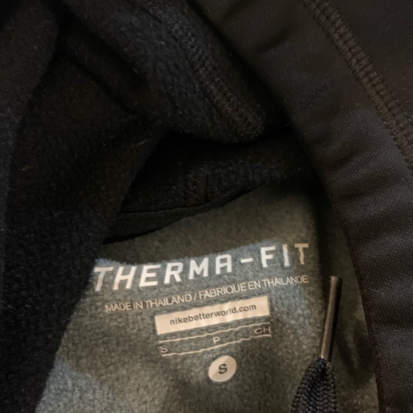 Nike Therma Fit Zip up hoodie - Picture 3 of 3